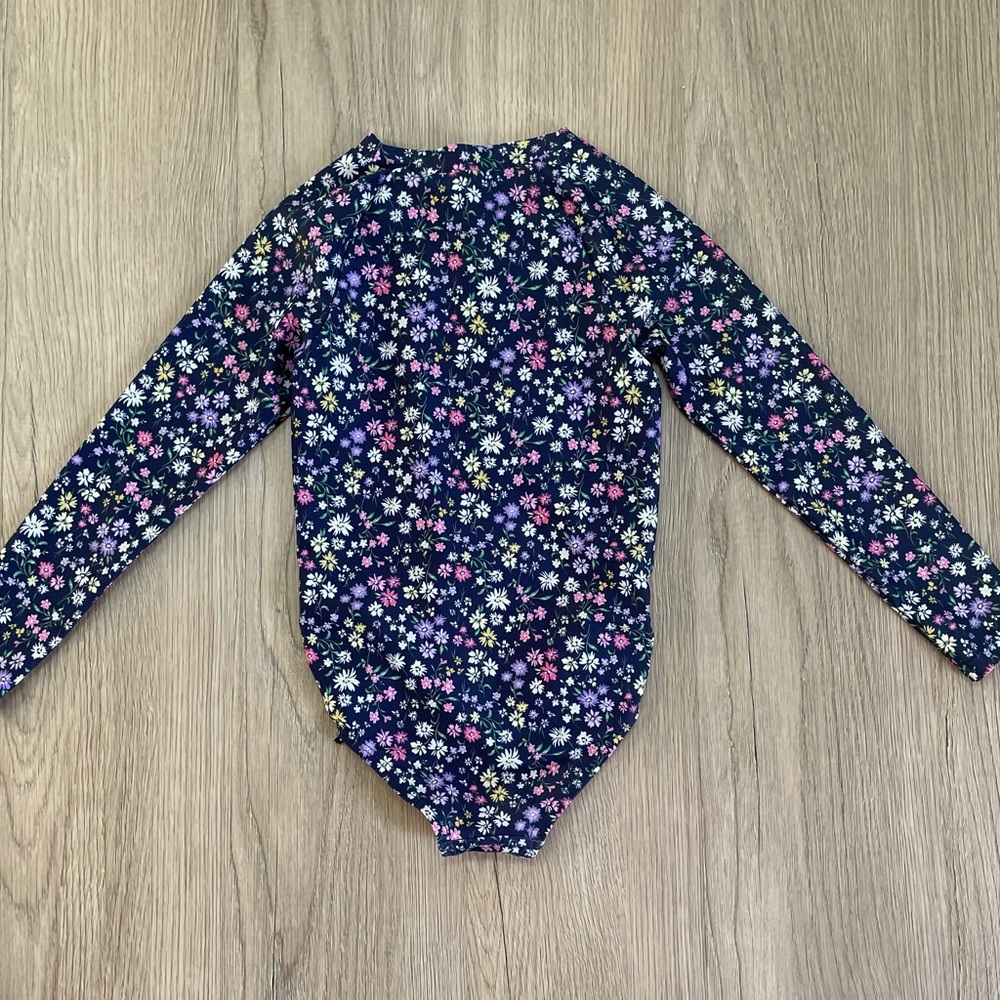 Old Navy Toddler Girl Size 5T Floral Long Sleeve Rashguard Swimsuit - Picture 2 of 6